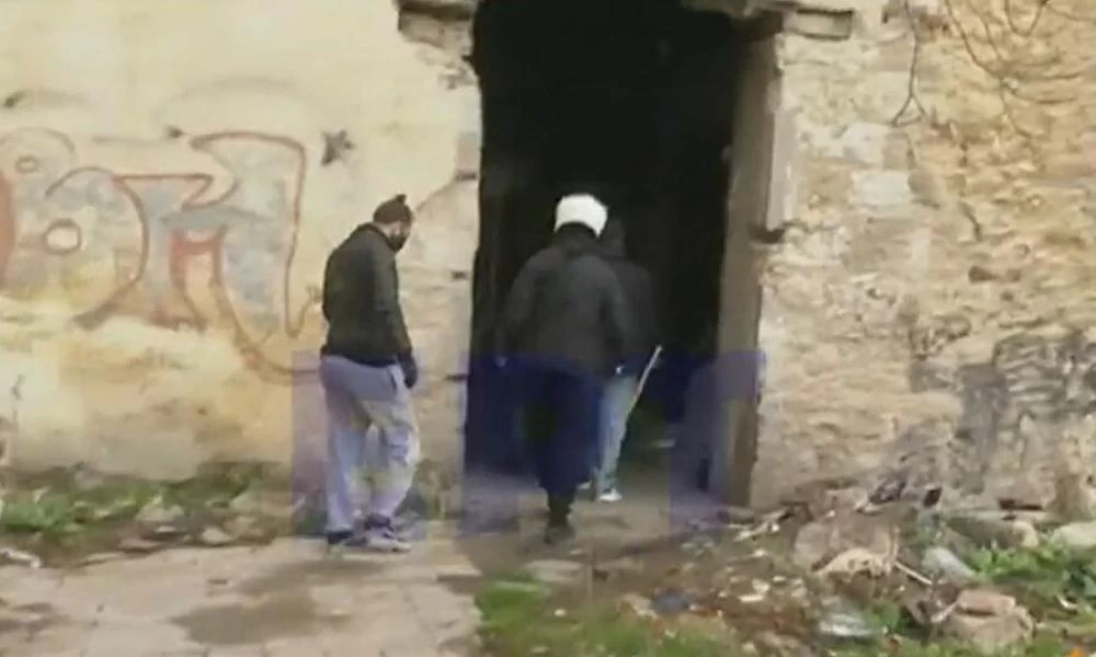 Επιχείρηση εκκένωσης εργοστασίου στα Σεπόλια – Προσαγωγές από την αστυνομία